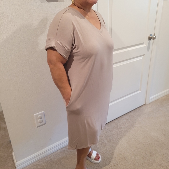 Plus size Basic Beige Tunic Dress 💞 - Picture 5 of 13